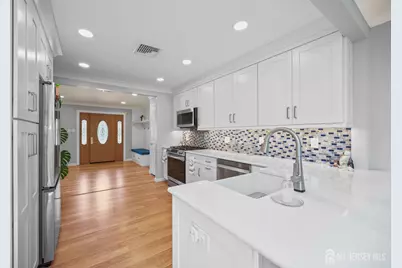 55 Wyoming Avenue, Spotswood, NJ 08884 - Photo 14
