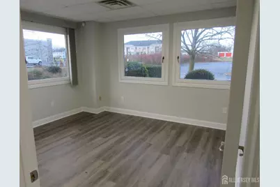 981 State Route 33 W #1, Monroe Township, NJ 08831 - Photo 6