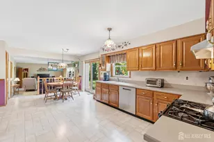 18 Nathaniel St, Monroe Township, NJ 08831 - Photo 18