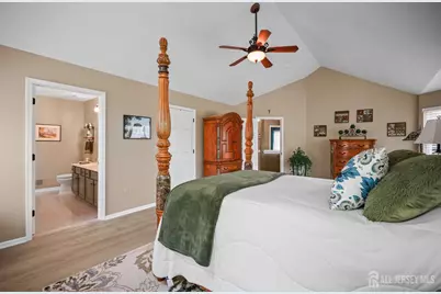 28 Sand Hill Court, Jamesburg, NJ 08831 - Photo 34