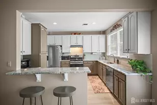 28 Sand Hill Ct, Jamesburg, NJ 08831 - Photo 22