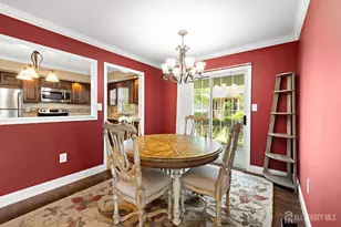 10 Alexander Hamilton Ct, Monroe Township, NJ 08831 - Photo 6