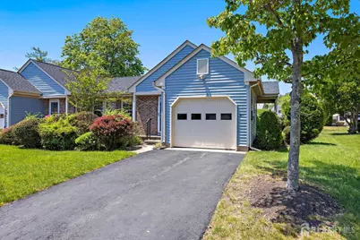 10 Alexander Hamilton Court #A, Monroe Township, NJ 08831 - Photo 2