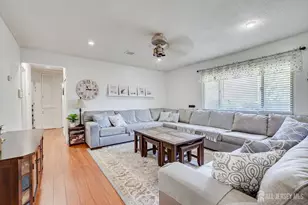 15 Markham Rd, Edison, NJ 08817 - Photo 8