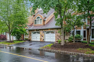 73 Chatsworth Ct, Edison, NJ 08820 - Photo 2
