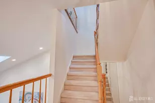 73 Chatsworth Ct, Edison, NJ 08820 - Photo 30