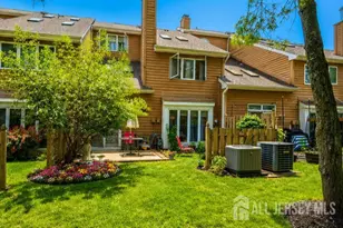 73 Chatsworth Ct, Edison, NJ 08820 - Photo 36
