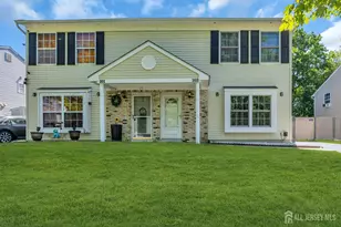 103 Brewster Cir, Old Bridge Township, NJ 08857 - Photo 2