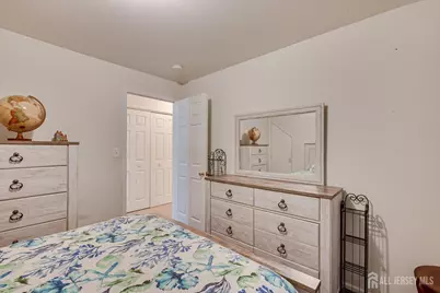 29 Kendall Drive, Sayreville, NJ 08859 - Photo 20
