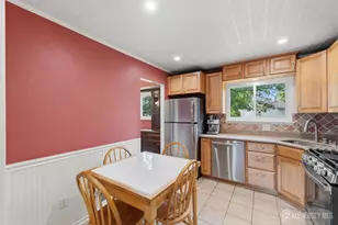66 Creighton Cir, Old Bridge Township, NJ 08857 - Photo 16