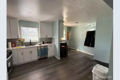 7513 Avenue C Avenue, Edison, NJ 08837 - Photo 4