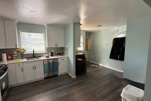 7513 Ave C Ave, Edison, NJ 08837 - Photo 4