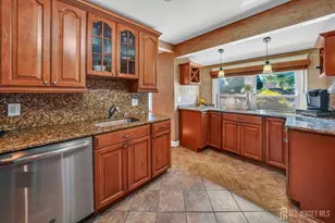 1075 Sherman Ave, Middlesex, NJ 07080 - Photo 8