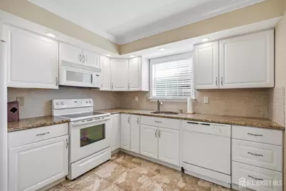 21-A John Hancock Drive, Monroe Township, NJ 08831 - Photo 12