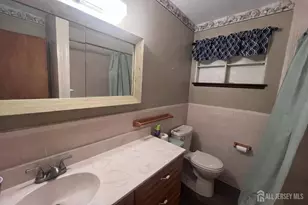 112 Kendall Dr, Sayreville, NJ 08859 - Photo 6