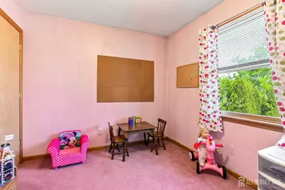 27 W James Place, Iselin, NJ 08830 - Photo 20