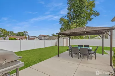 16 Neptune Place, Colonia, NJ 07067 - Photo 28