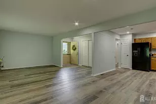 7 Betsy Ross Dr, Monroe Township, NJ 08831 - Photo 14