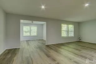 7 Betsy Ross Dr, Monroe Township, NJ 08831 - Photo 18
