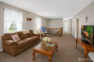 10 Remington Dr, Edison, NJ 08820 - Photo 10