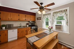 10 Remington Dr, Edison, NJ 08820 - Photo 12