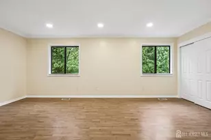 20 Palm Ct, Edison, NJ 08820 - Photo 18