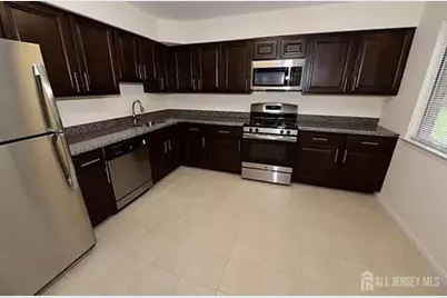 1502 Edison Glen Terrace, Edison, NJ 08837 - Photo 8