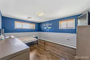 4 Dunlap Dr, Sayreville, NJ 08859 - Photo 16