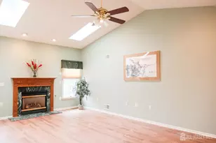 40 Sherwood Dr, Monroe Township, NJ 08831 - Photo 12