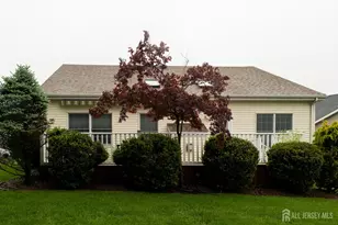 40 Sherwood Dr, Monroe Township, NJ 08831 - Photo 32