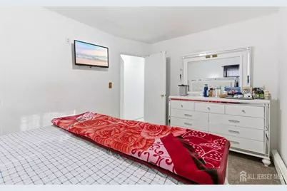 35 Coolidge Avenue, Carteret, NJ 07008 - Photo 16