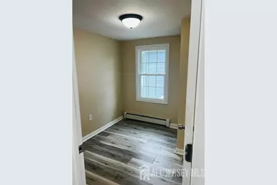 18 Lincoln Avenue, Jamesburg, NJ 08831 - Photo 8