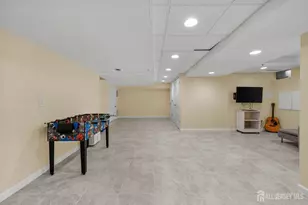 217 Vasser Dr, Piscataway Township, NJ 08854 - Photo 20