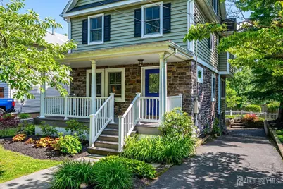 62 Myrtle Avenue, Metuchen, NJ 08840 - Photo 2