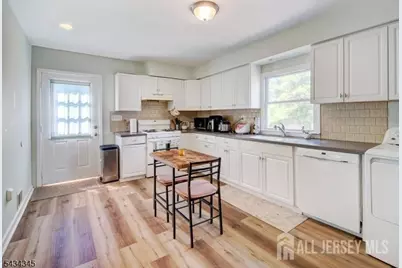 623 Park Avenue, Piscataway Township, NJ 08854 - Photo 14
