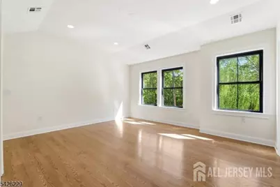 61 Hickory Street, Middlesex, NJ 08840 - Photo 22