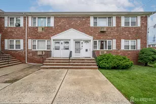 55-B Gramercy Gardens, Middlesex, NJ 08846 - Photo 1
