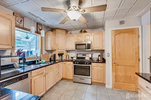 18 Starlit Dr, Middlesex, NJ 08846 - Photo 10