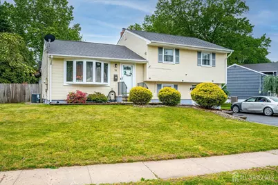 18 Starlit Drive, Middlesex, NJ 08846 - Photo 2