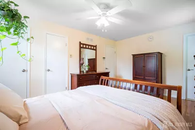 6 Eileen Court, East Brunswick Township, NJ 08816 - Photo 14