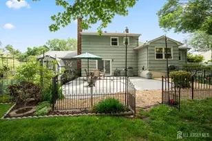 6 Eileen Ct, East Brunswick Township, NJ 08816 - Photo 20