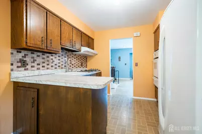 6 Eileen Court, East Brunswick Township, NJ 08816 - Photo 10