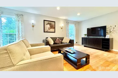 507 Timber Oaks Road, Edison, NJ 08820 - Photo 2