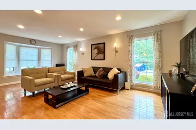 507 Timber Oaks Road, Edison, NJ 08820 - Photo 4