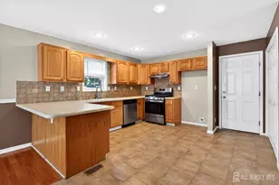 977 Cox Rd, North Brunswick Township, NJ 08902 - Photo 16