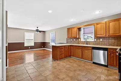 977 Cox Road, North Brunswick Township, NJ 08902 - Photo 18