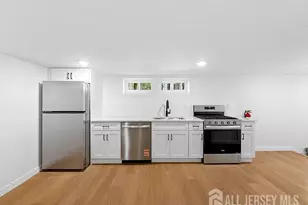 3 Meadow Rd, Edison, NJ 08817 - Photo 2