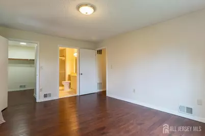 372 Lancaster Court #372, Piscataway Township, NJ 08854 - Photo 16