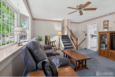 287 Crestwood Drive, Milltown, NJ 08850 - Photo 4