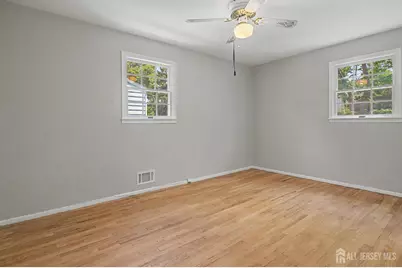 287 Crestwood Drive, Milltown, NJ 08850 - Photo 14